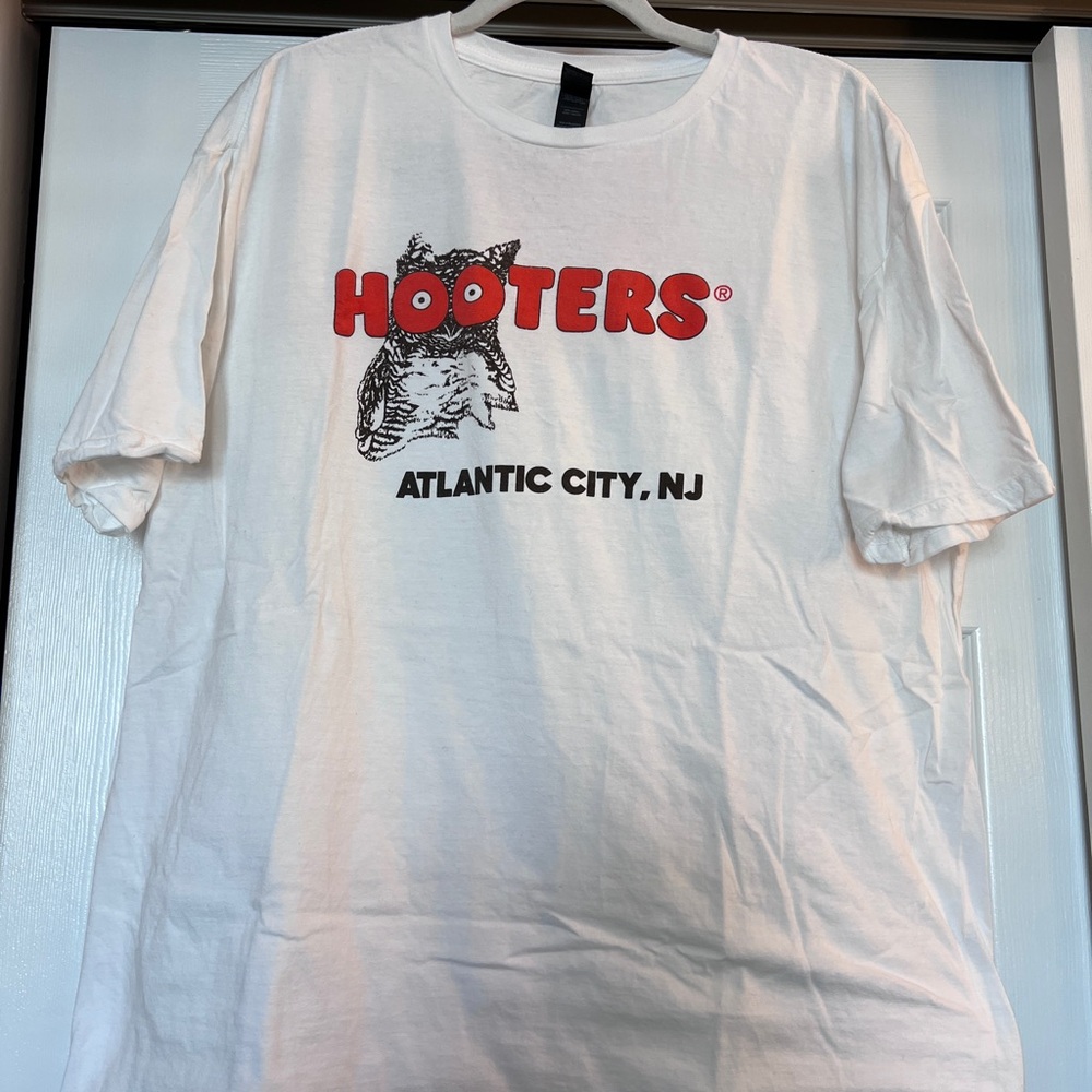 HOOTERS AC Gildan Softstyle White T-Shirt